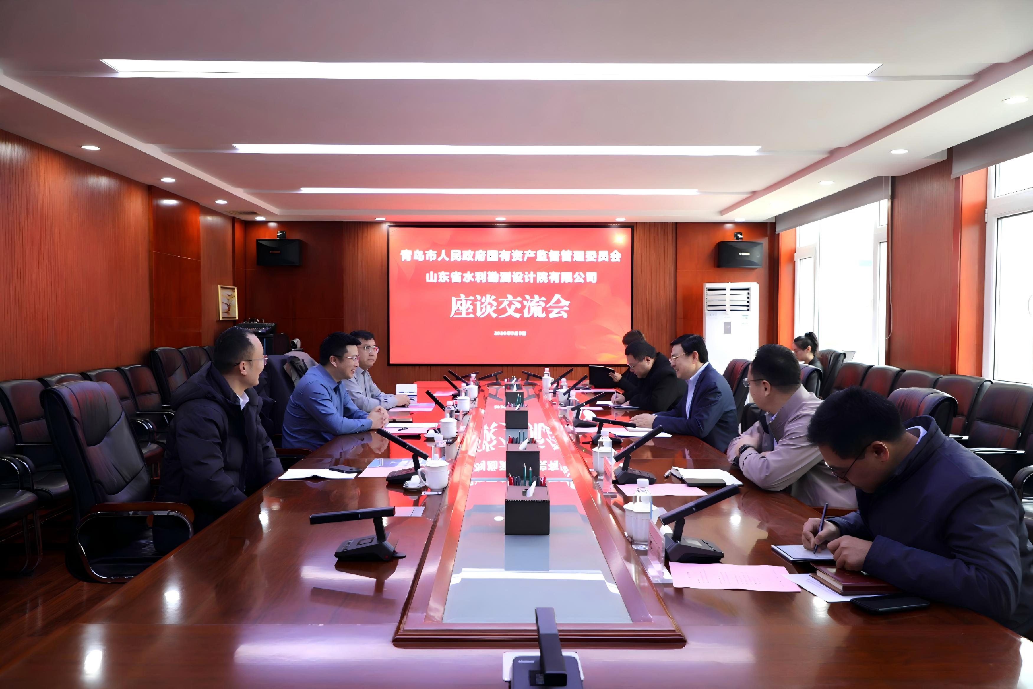 青島市國(guó)資委黨委委員、副主任朱文泉一行到訪山東水設(shè)